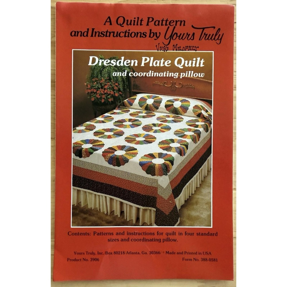Quilt Pattern: Dresden‎ Plate by Yours Truly, quilt & coordinating pillow Uncut